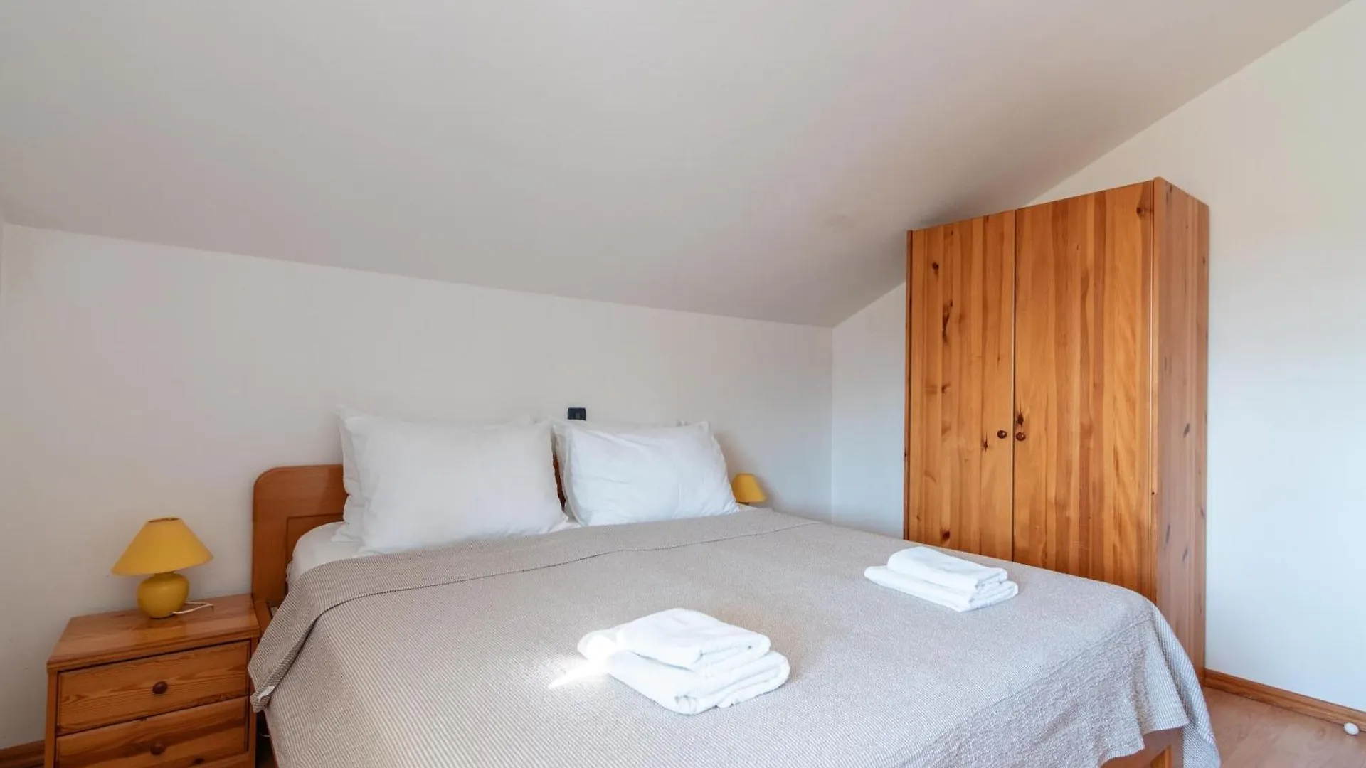 Guest house Beachfront Lovro Apartment Simuni Croatia